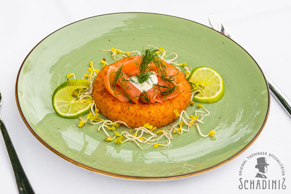 Schadinis - Klossdonut mit geräuchertem Wildlachs