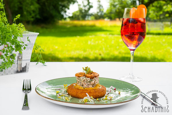 Schadinis - Klossdonut mit Lachs-Tartar