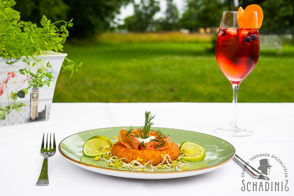 Schadinis - Klossdonut mit geräuchertem Wildlachs