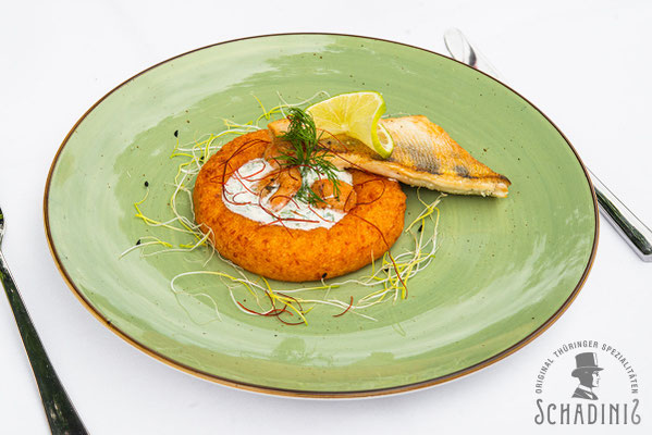 Schadinis - Klossdonut mit gebratenem Zanderfilet